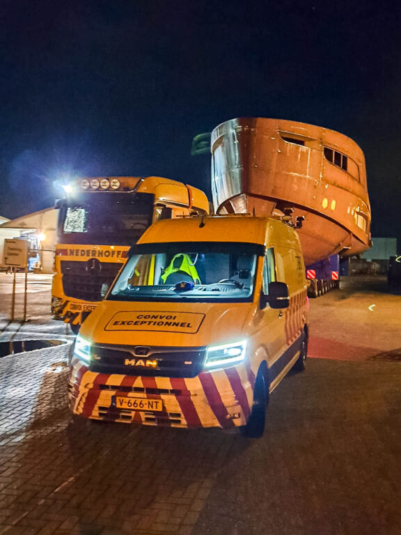 TBgrafen Ernst Grafen achterbergstraat convoi Transport Begeleiding Hengelo Enschede Twente Overijssel.jpg